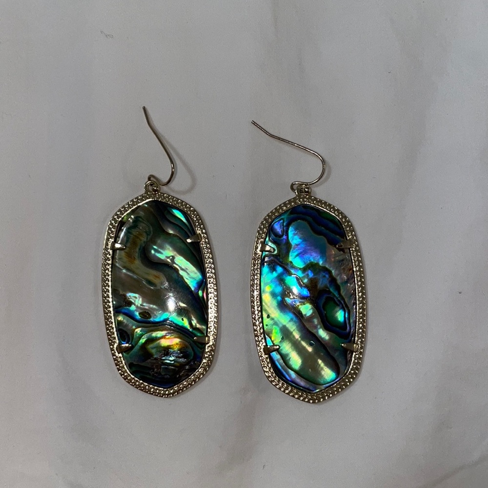Kendra Scott drop earrings